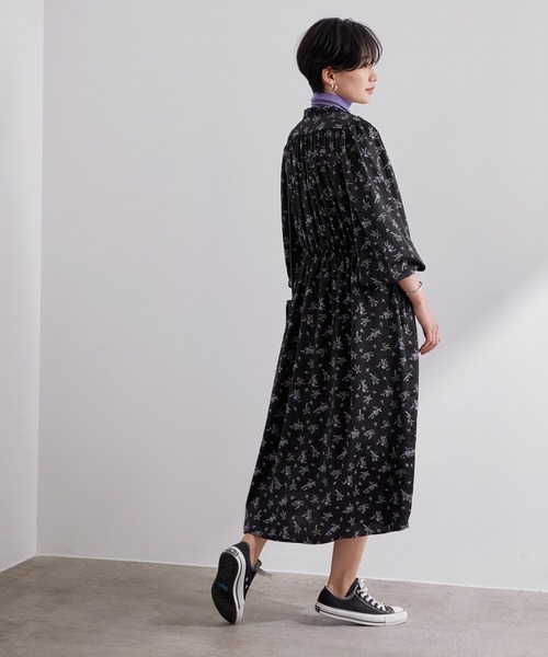 ADAM ET ROPE'（アダムエロペ）の「クラシカルフラワーシャーリングワンピース（ワンピース・レディース・ブラック/グリーン/ネイビー・FREE）」の19枚目の写真