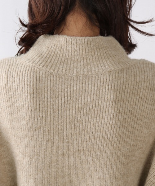 LOWRYS FARM(ローリーズファーム)の「2WAYカサネスリットプルオーバーLS 917850(ニット/セーター・レディース・ベージュ/カーキ/ブラウン系その他/ブラック・FREE)」の11枚目の写真