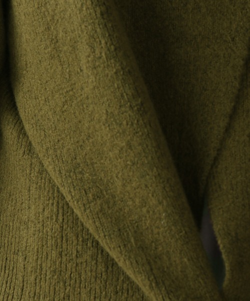 LOWRYS FARM(ローリーズファーム)の「2WAYカサネスリットプルオーバーLS 917850(ニット/セーター・レディース・ベージュ/カーキ/ブラウン系その他/ブラック・FREE)」の7枚目の写真