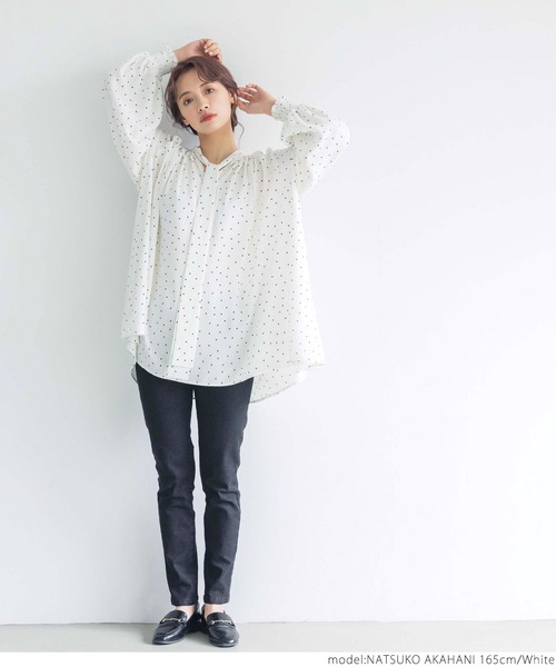 coca（coca）（コカ）の「ドット柄2wayボウタイブラウス（シャツ/ブラウス・レディース・ブラック/ホワイト・ONE SIZE）」の13枚目の写真