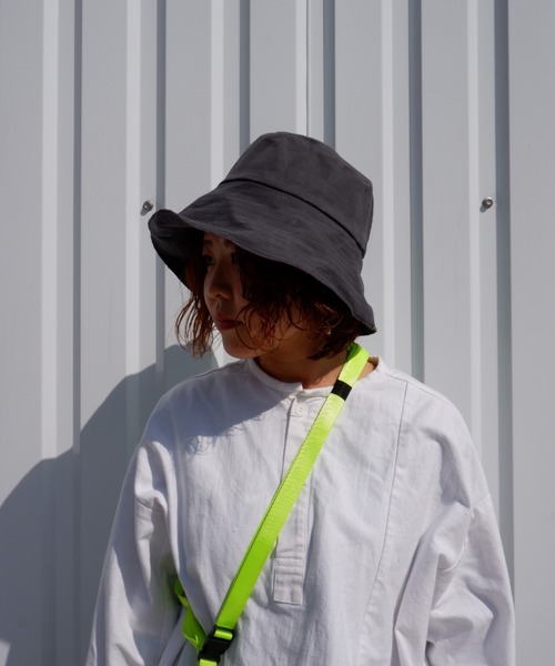 Odds（オッズ）の「ODDS/オッズ　BAKETSU SUN HAT　バケットハット（ハット・レディース・ブラック/グレー・FREE）」の5枚目の写真
