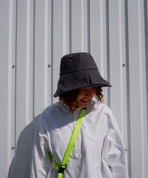 Odds（オッズ）の「ODDS/オッズ　BAKETSU SUN HAT　バケットハット（ハット・レディース・ブラック/グレー・FREE）」の6枚目の写真