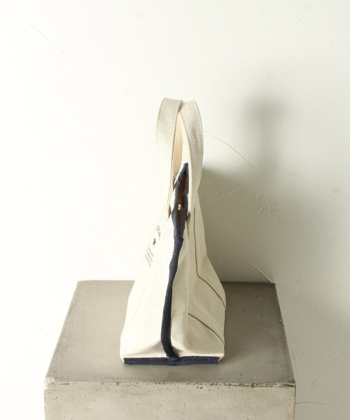 LIPSTAR（リップスター）の「≪CONVERSE／コンバース≫キャンバスパイピングトートバッグ（ハンドバッグ・レディース・カーキ/オフホワイト/ブラック・FREE）」の11枚目の写真