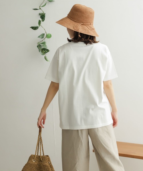 URBAN RESEARCH DOORS（アーバンリサーチドアーズ）の「オーガニックコットン半袖Tシャツ（Tシャツ/カットソー・レディース・ピンク/オフホワイト/カーキ/チャコールグレー・ONE）」の8枚目の写真