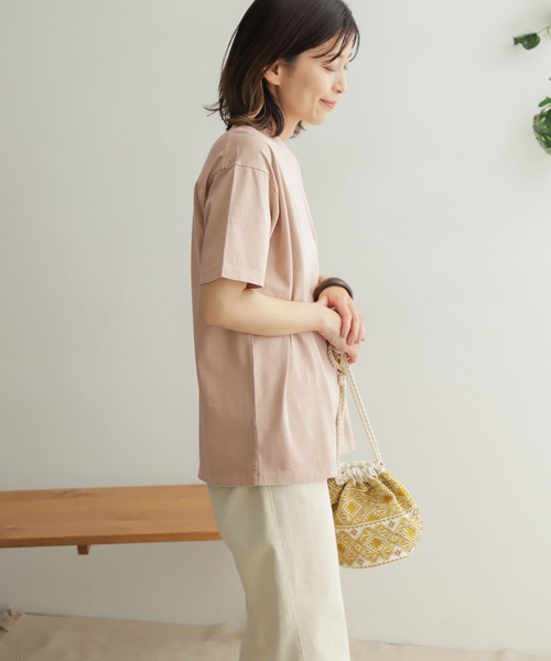 URBAN RESEARCH DOORS（アーバンリサーチドアーズ）の「オーガニックコットン半袖Tシャツ（Tシャツ/カットソー・レディース・ピンク/オフホワイト/カーキ/チャコールグレー・ONE）」の13枚目の写真