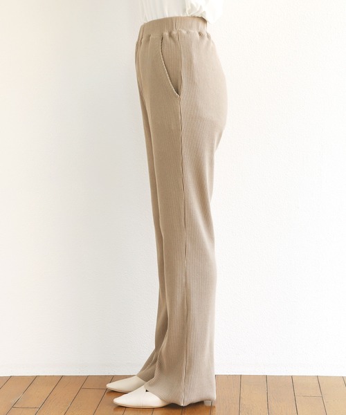 andme(アンドミー)の「セルフカットリブフレアパンツ(その他パンツ・レディース・ブラック/ライトブラウン/グレー系その他/ブラウン/キナリ/ライトグリーン/スミクロ/パープル/ブラウン系その他/イエロー/ピンク/ネイビー/レッド/ケリーグリーン/ベージュ系その他/杢グレー/ライム・M/L)」の18枚目の写真