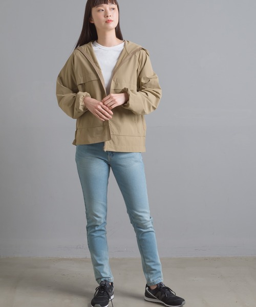 OMNES（オムネス）の「UV撥水ストレッチナイロンパーカー（ブルゾン・レディース・ブラック/ベージュ/ブルー系その他・FREE）」の21枚目の写真