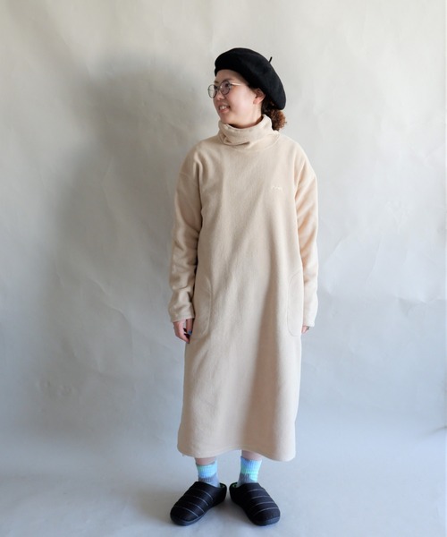 MANASTASH(マナスタッシュ)の「MANASTASH/マナスタッシュ W's FLEECE DRESS ウィメンズ フリースドレス ワンピース(ワンピース・レディース・ブラック/ミント/ピンク/ナチュラル・MEDIUM)」の3枚目の写真
