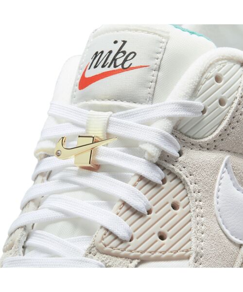 NIKE(ナイキ)の「ナイキ エア マックス 90 SE メンズシューズ / Nike Air Max 90 SE(スニーカー・メンズ・クリーム/ブルー・28.5/26/24.5/27.5/25/29/26.5/24/28/25.5/27/29.5)」の10枚目の写真