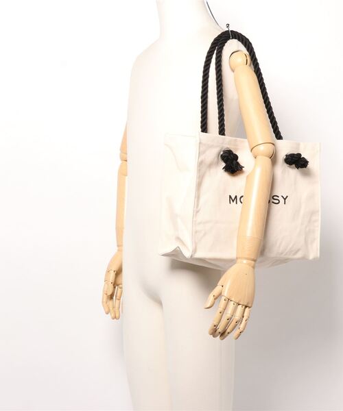 MOUSSY（マウジー）の「MOUSSY SOUVENIR SHOPPER（トートバッグ・レディース・ホワイト/ブラック・FREE）」の6枚目の写真