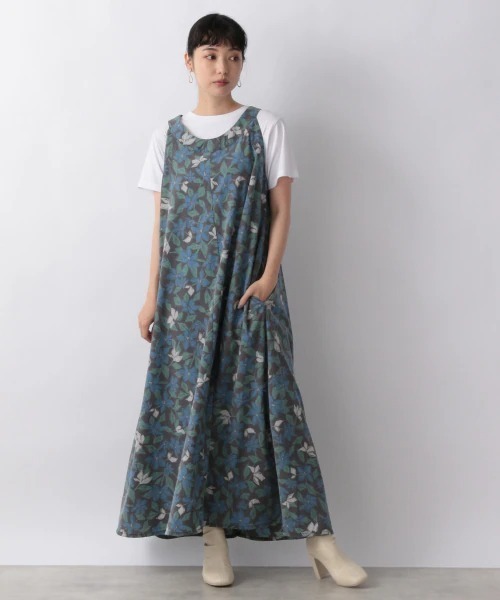 LOWRYS FARM（ローリーズファーム）の「ボリュームテントワンピースＮＳ　956322（ワンピース・レディース・ブラック/アイボリー/ネイビー・FREE）」の3枚目の写真