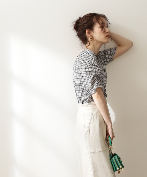 N.（N. Natural Beauty Basic）（エヌエヌナチュラルビューティーベーシック）の「◆シャーリングスクエアネックブラウス（シャツ/ブラウス・レディース・ブラック系その他/ピンク系その他・MEDIUM）」の3枚目の写真