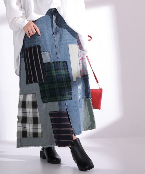 osharewalker（オシャレウォーカー）の「【廃盤】『パッチワークデニムスカート』（デニムスカート・レディース・ブルー・1/2）」の2枚目の写真