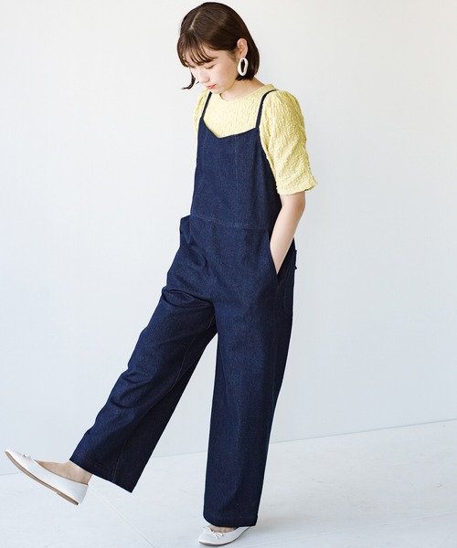 haco!（ハコ）の「あした晴れたら朝から出かけよう 雨が降ったら夜まで映画見ていよう あなたと過ごす毎日はたのしい どんな日にも寄り添うデニムサロペットパンツ by you made me（サロペット/オーバーオール・レディース・インディゴブルー・1/2）」の11枚目の写真