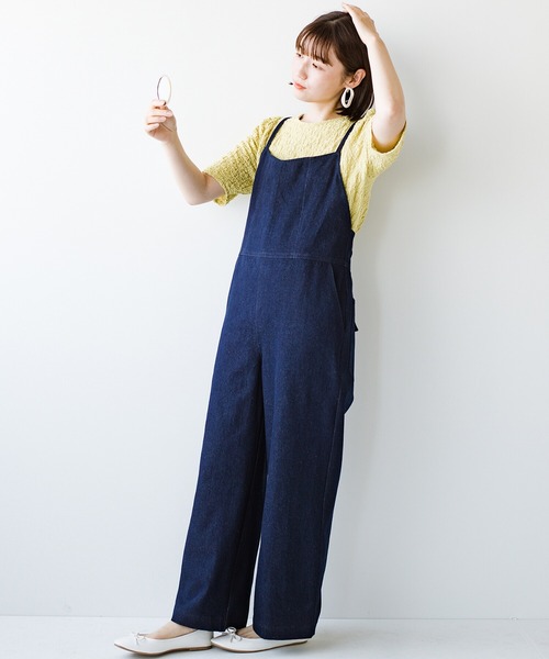 haco!（ハコ）の「あした晴れたら朝から出かけよう 雨が降ったら夜まで映画見ていよう あなたと過ごす毎日はたのしい どんな日にも寄り添うデニムサロペットパンツ by you made me（サロペット/オーバーオール・レディース・インディゴブルー・1/2）」の9枚目の写真