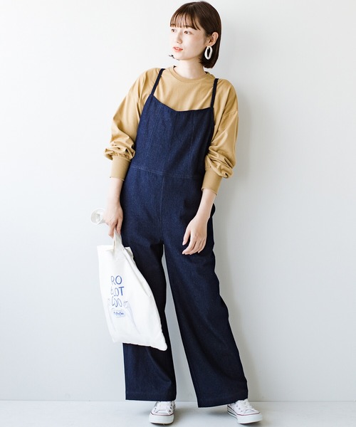 haco!（ハコ）の「あした晴れたら朝から出かけよう 雨が降ったら夜まで映画見ていよう あなたと過ごす毎日はたのしい どんな日にも寄り添うデニムサロペットパンツ by you made me（サロペット/オーバーオール・レディース・インディゴブルー・1/2）」の18枚目の写真