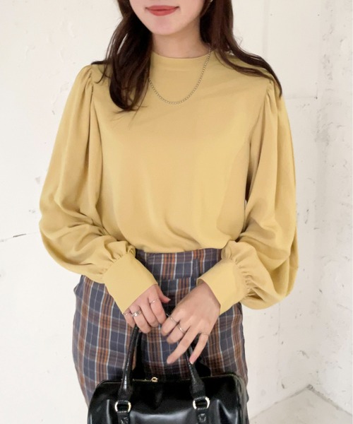 EPIMI E'PIMMY（エピミエピミー）の「ヴィンテージサテンボリュームブラウス（シャツ/ブラウス・レディース・オフホワイト/チャコールグレー/マスタード・MEDIUM）」の3枚目の写真