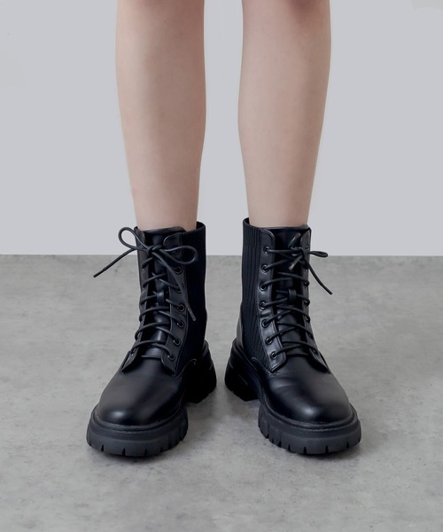 RASVOA（ラスボア）の「レースアップ切替ボリュームソールブーツ（ブーツ・レディース・ブラック・M/L）」の4枚目の写真