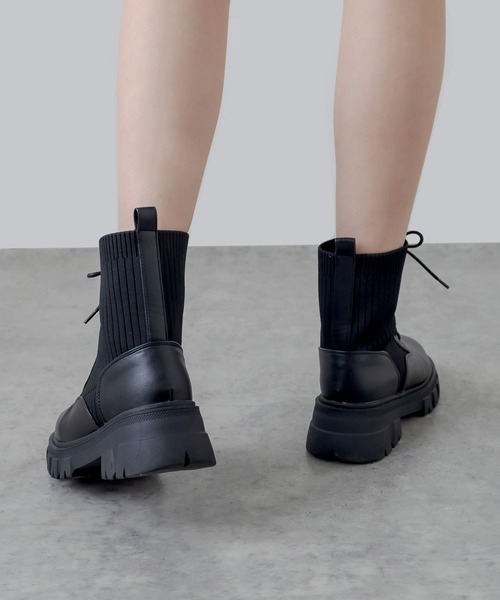 RASVOA（ラスボア）の「レースアップ切替ボリュームソールブーツ（ブーツ・レディース・ブラック・M/L）」の9枚目の写真