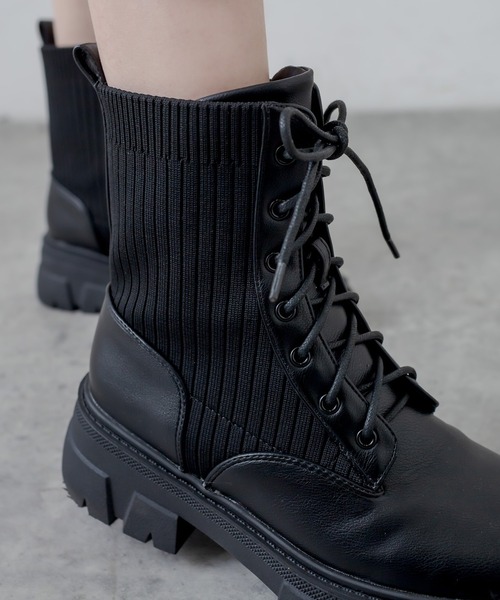 RASVOA（ラスボア）の「レースアップ切替ボリュームソールブーツ（ブーツ・レディース・ブラック・M/L）」の14枚目の写真