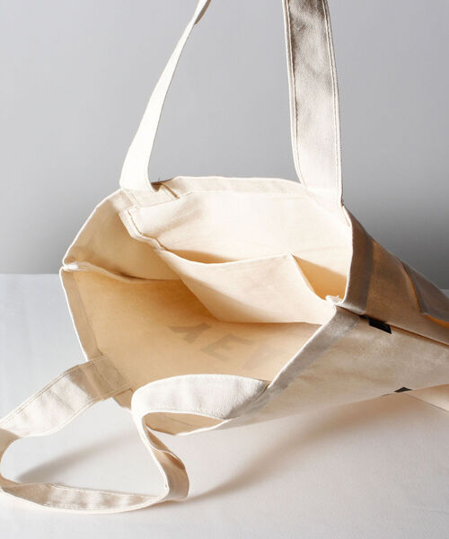 ROOTOTE（ルートート）の「【WEB限定】ROOTOTE プリントトートバッグ（トートバッグ・レディース・ホワイト系その他/ホワイト系その他3/ホワイト系その他2/ホワイト系その他4/ホワイト系その他5/ホワイト系その他6・FREE）」の10枚目の写真