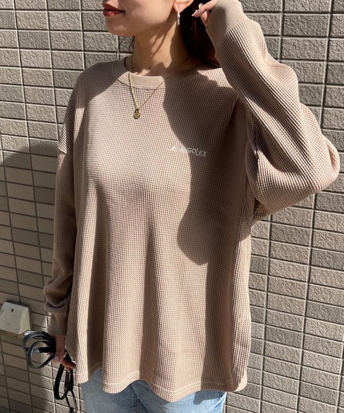 KANGOL EXTRA COMFORT（カンゴールエクストラコンフォート）の「バイカラー(配色)ステッチ　ワッフルラウンドヘムロンT（Tシャツ/カットソー・レディース・ブラック/ベージュ/ブルーグレー/モカ・LL/M/L）」の3枚目の写真