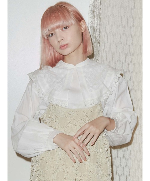 merry jenny（メリージェニー）の「レースコンビbigカラーブラウス（シャツ/ブラウス・レディース・オフホワイト/グレー/ブラック・FREE）」の2枚目の写真