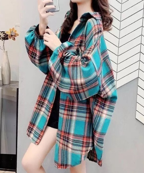 KOR(ケーオーアール)の「ボリュームスリーブ チェック柄 フランネルシャツ(シャツ/ブラウス・レディース・ブラック/ブルー/パープル・L/S/M/XL)」の6枚目の写真