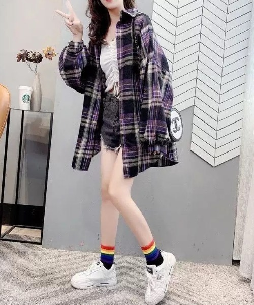 KOR(ケーオーアール)の「ボリュームスリーブ チェック柄 フランネルシャツ(シャツ/ブラウス・レディース・ブラック/ブルー/パープル・L/S/M/XL)」の7枚目の写真