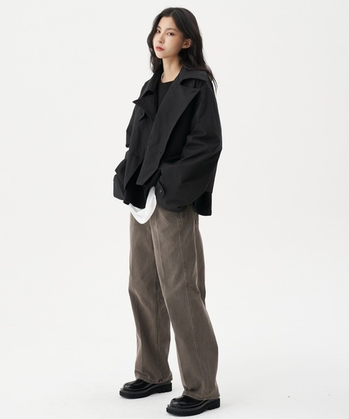 FEKETE(フェケテ)の「FEKETE 2WAY SHORT TRENCH JACKET(トレンチコート・メンズ・ブラック/グレー・FREE)」の7枚目の写真