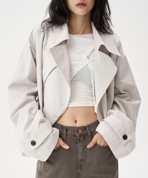 FEKETE（フェケテ）の「FEKETE 2WAY SHORT TRENCH JACKET（トレンチ