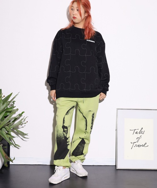 PLEASURES（プレジャー）の「PLEASURES/プレジャーズ PIECES REFLECTIVE CREWNECK クルー スウェット パズル リフレクター仕様 ワンポイントロゴ（スウェット・メンズ・ブラック/ブルー・M/XL/L）」の17枚目の写真