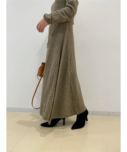 美品✦MilaOwenミラオーウェン洗練された大人のリブニットプリーツワンピース ミラ オーウェン Mila Owen ウエストリボンプリーツニット