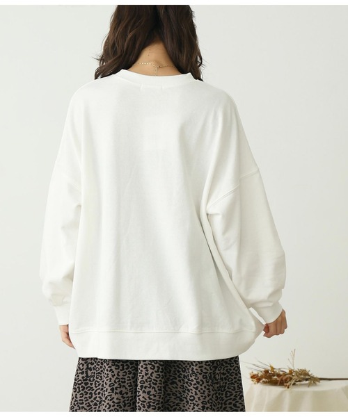 CHILLE(チル)の「刺繍ロゴBIG裏毛スウェット(スウェット・レディース・スミクロ/ライトブルー/ホワイト・FREE)」の10枚目の写真