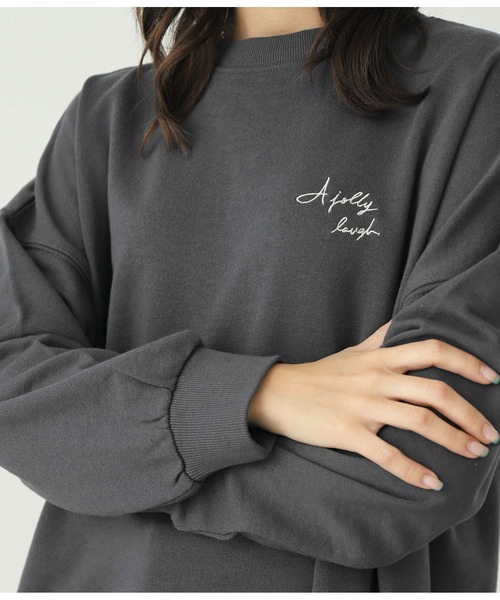 CHILLE(チル)の「刺繍ロゴBIG裏毛スウェット(スウェット・レディース・スミクロ/ライトブルー/ホワイト・FREE)」の12枚目の写真