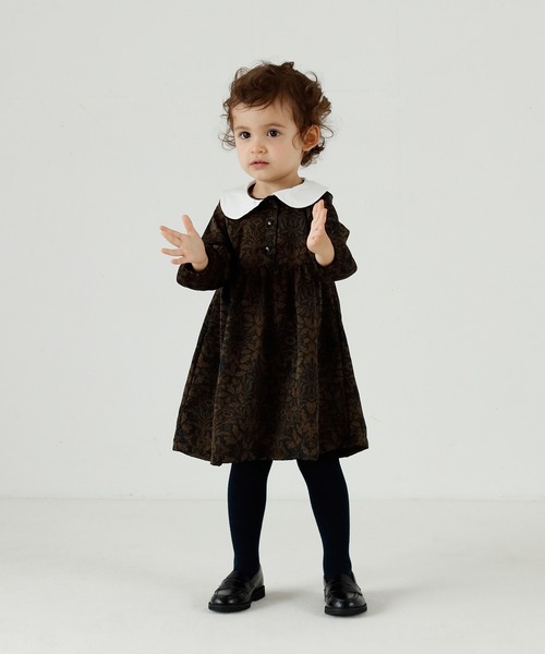 D.fesense（ディーフェセンス）の「花柄襟付ワンピース（ワンピース・キッズ・ライトブラウン/ネイビー・80ｃｍ/100cm/110cm/90cm）」の2枚目の写真