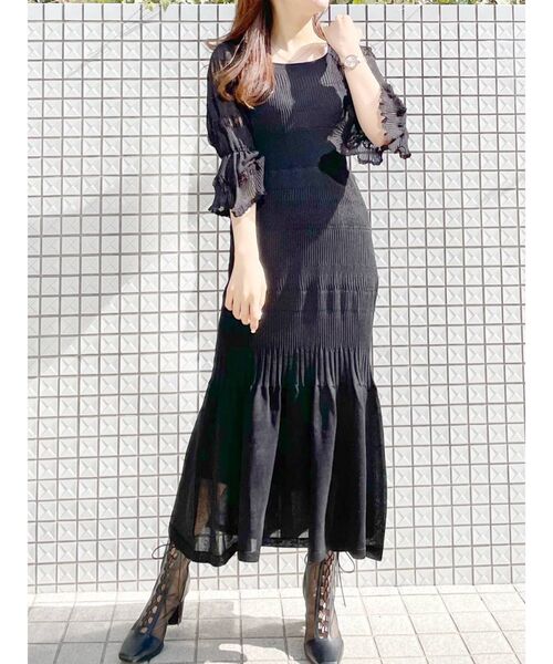 MERCURYDUO（マーキュリーデュオ）の「シャーリングニットワンピース（ワンピース・レディース・ブラック/ダークグリーン/ベージュ・FREE）」の9枚目の写真