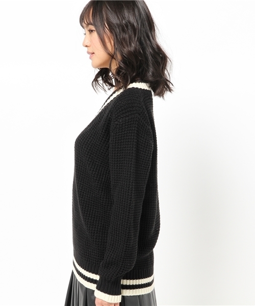 DISCOAT（ディスコート）の「【Discoat】ライン使い畦Vネックプルオーバー（ニット/セーター・レディース・アイボリー/ブラック・ﾌﾘ-）」の5枚目の写真