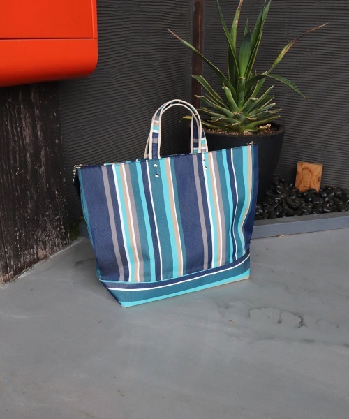 COLDE （コルデ）の「ストライプ2wayビッグトート（トートバッグ・レディース・ダークブラウン/ネイビー/グリーン/マスタード/グレイッシュベージュ・FREE）」の5枚目の写真