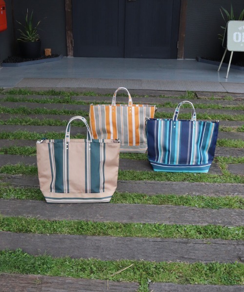 COLDE （コルデ）の「ストライプ2wayビッグトート（トートバッグ・レディース・ダークブラウン/ネイビー/グリーン/マスタード/グレイッシュベージュ・FREE）」の4枚目の写真