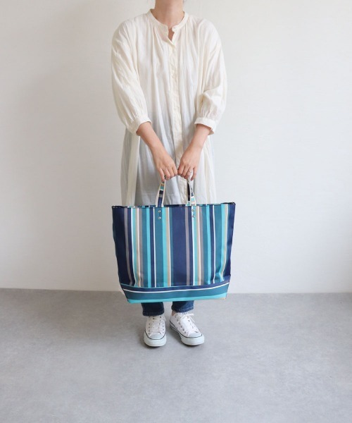 COLDE （コルデ）の「ストライプ2wayビッグトート（トートバッグ・レディース・ダークブラウン/ネイビー/グリーン/マスタード/グレイッシュベージュ・FREE）」の21枚目の写真