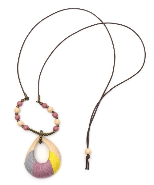 チチカカ（チチカカ）の「カラフル糸巻きネックレス（ネックレス・レディース・パープル/オレンジ/ブルー・FREE）」の6枚目の写真