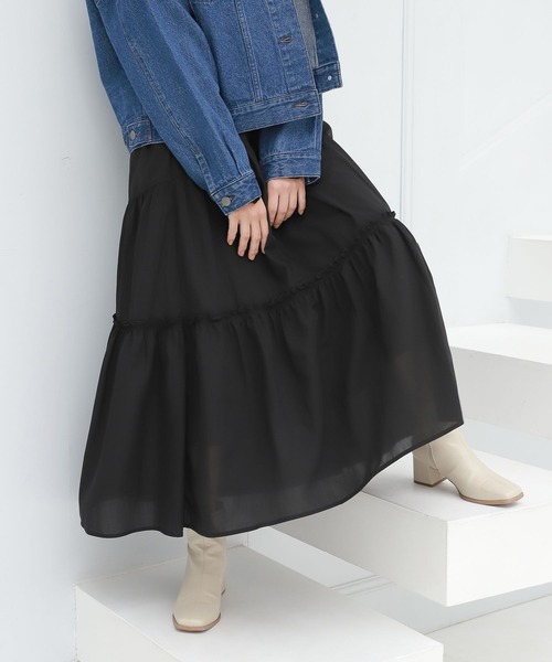 LAKOLE（ラコレ）の「ティアードマキシスカート / 263741（スカート・レディース・オフホワイト/ブラック/ラベンダー・SMALL/MEDIUM）」の3枚目の写真