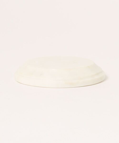 PUEBCO（プエブコ）の「【×まとめ済】MARBLE INCENSE HOLDER Oval（ルームフレグランス/お香・メンズ・ストーン・ONE SIZE）」の2枚目の写真