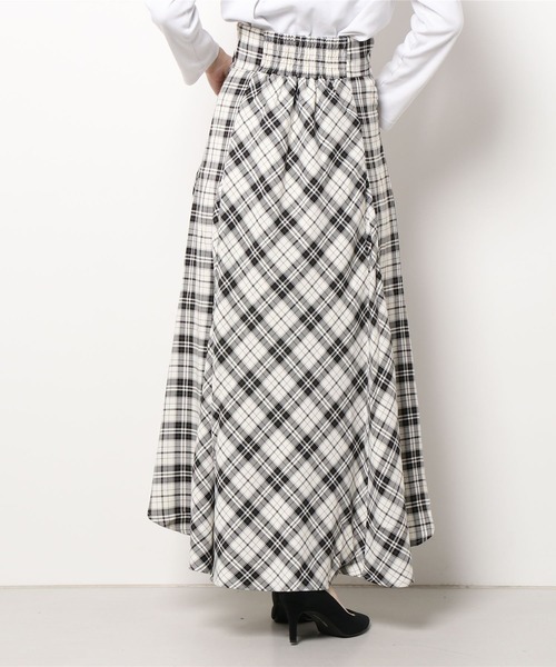 DURAS（デュラス）の「チェック柄ハイウエストテールスカート（スカート・レディース・ブラック/ブルー・FREE）」の17枚目の写真