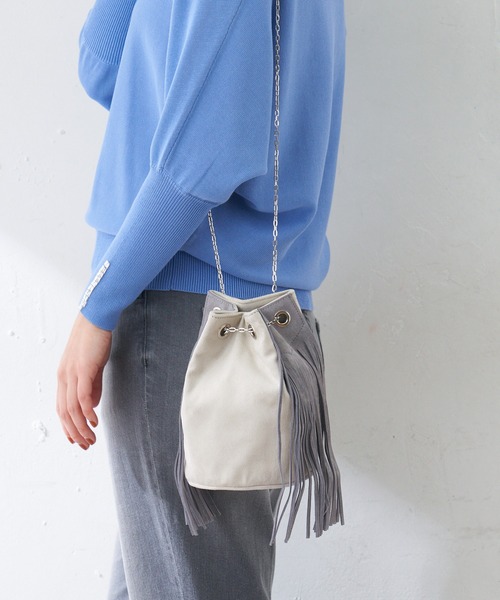 PAPILLONNER（パピヨネ）の「フリンジ2WAYショルダー/PAPILLONNER/パピヨネ（ショルダーバッグ・レディース・ベージュ/グレー・FREE）」の5枚目の写真