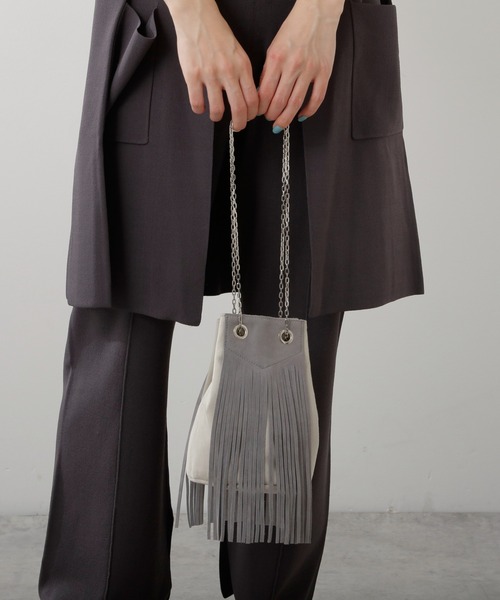 PAPILLONNER（パピヨネ）の「フリンジ2WAYショルダー/PAPILLONNER/パピヨネ（ショルダーバッグ・レディース・ベージュ/グレー・FREE）」の22枚目の写真