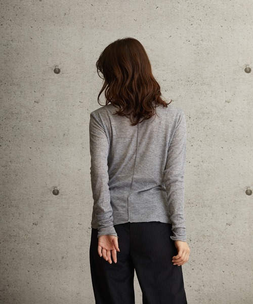 L.H.P（エルエイチピー）の「courage/クラージュ/2WAY シアー素材ハイネック ロンT（Tシャツ/カットソー・レディース・ブラック/グレー/ベージュ/グリーン・SMALL/MEDIUM/LARGE）」の21枚目の写真