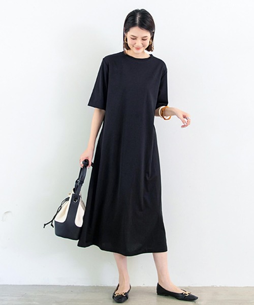 美品✨バーニーズニューヨーク　長袖ロングワンピース　バイカラー　白黒　フリル裾 Secret Honey（シークレットハニー）の「ヨークバイカラーフリル