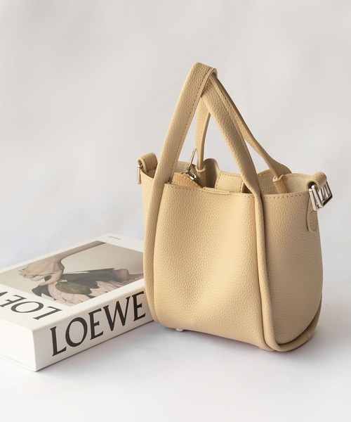 me+em select（ミームセレクト）の「【 6色展開 ／ ３WAY 】フェイクレザースクエアバケツバッグ（ ポーチ／ショルダーストラップ付属 ）（ハンドバッグ・レディース・ホワイト/ブラック/ベージュ/パープル/ブラウン/グリーン・FREE）」の19枚目の写真